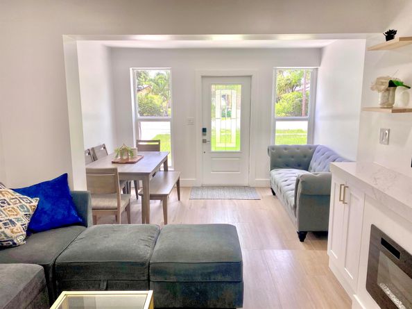 118 SW 9th Avenue, Delray Beach FL 33444