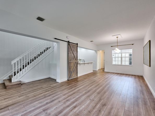 2401 NW 7th Street, Boynton Beach FL 33426