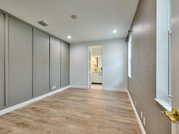 2401 NW 7th Street, Boynton Beach FL 33426
