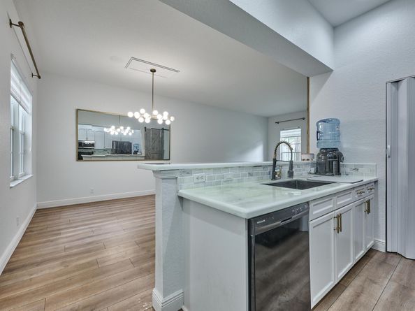2401 NW 7th Street, Boynton Beach FL 33426