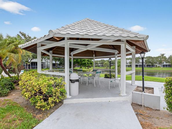 6037 Old Court Rd 908, Boca Raton FL 33433
