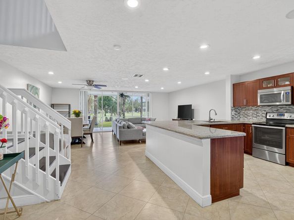 6037 Old Court Rd 908, Boca Raton FL 33433