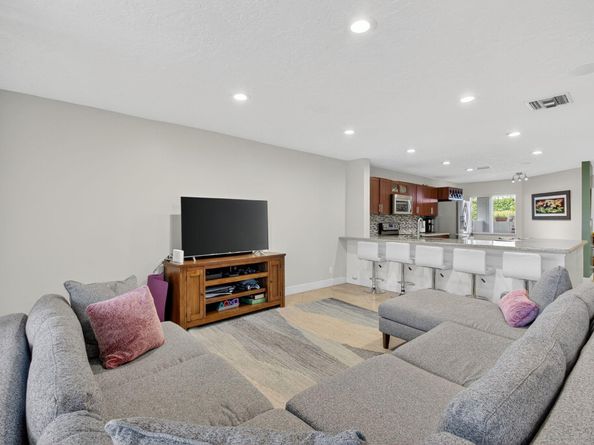 6037 Old Court Rd 908, Boca Raton FL 33433