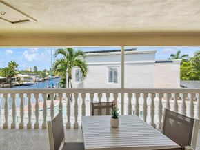 2201 SE 9th St 206, Pompano Beach FL 33062