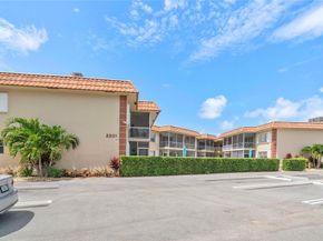 2201 SE 9th St 206, Pompano Beach FL 33062