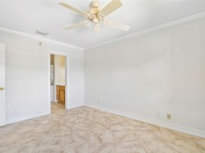 2201 SE 9th St 206, Pompano Beach FL 33062