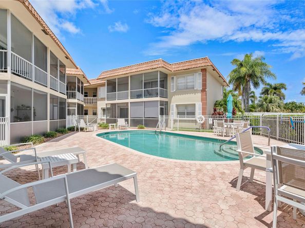 2201 SE 9th St 206, Pompano Beach FL 33062