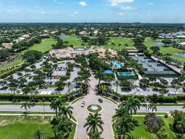 4825 Bocaire Boulevard, Boca Raton FL 33487