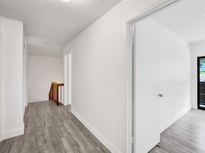 103 Heatherbrook Way 143, Hollywood FL 33021