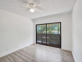 103 Heatherbrook Way 143, Hollywood FL 33021