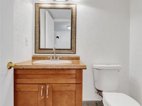 103 Heatherbrook Way 143, Hollywood FL 33021