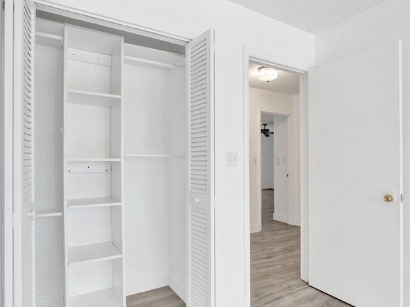 103 Heatherbrook Way 143, Hollywood FL 33021