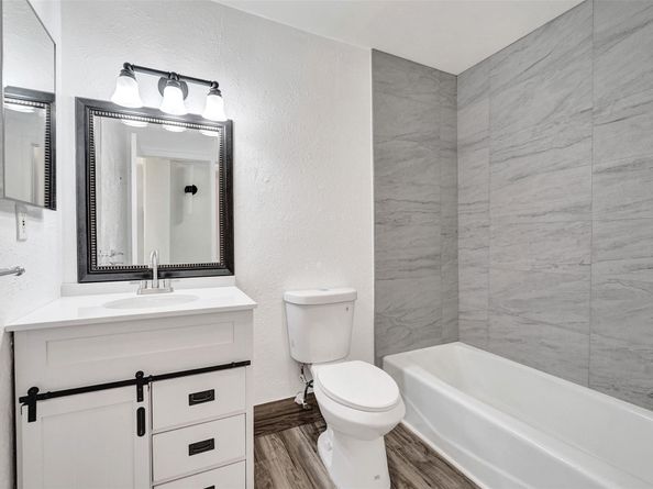 103 Heatherbrook Way 143, Hollywood FL 33021