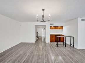 103 Heatherbrook Way 143, Hollywood FL 33021