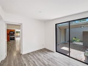 103 Heatherbrook Way 143, Hollywood FL 33021