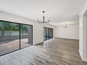 103 Heatherbrook Way 143, Hollywood FL 33021
