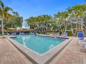 103 Heatherbrook Way 143, Hollywood FL 33021