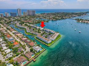 1071 Sugar Sands Boulevard 8, Singer Island FL 33404