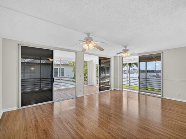1071 Sugar Sands Boulevard 8, Singer Island FL 33404