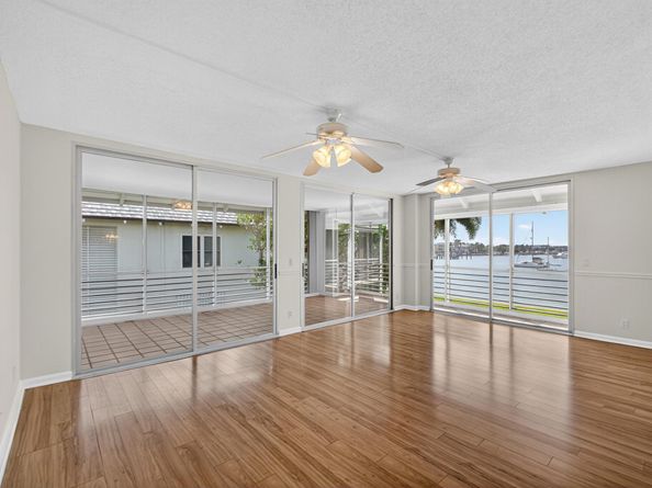 1071 Sugar Sands Boulevard 8, Singer Island FL 33404