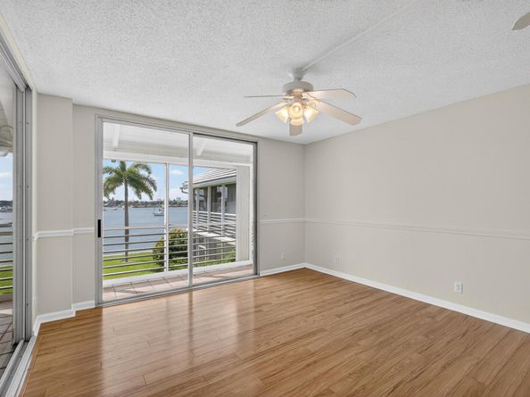 1071 Sugar Sands Boulevard 8, Singer Island FL 33404