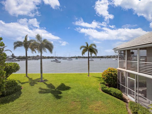 1071 Sugar Sands Boulevard 8, Singer Island FL 33404