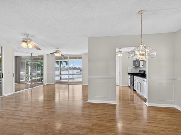 1071 Sugar Sands Boulevard 8, Singer Island FL 33404