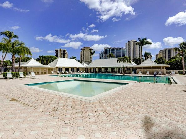 1071 Sugar Sands Boulevard 8, Singer Island FL 33404