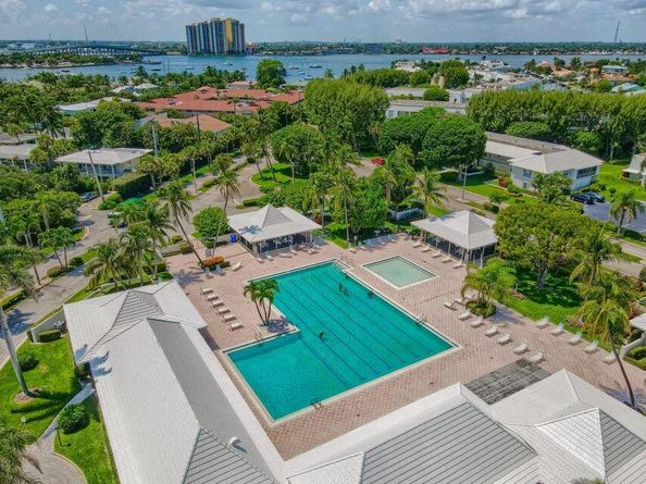 1071 Sugar Sands Boulevard 8, Singer Island FL 33404