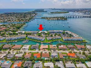 1071 Sugar Sands Boulevard 8, Singer Island FL 33404