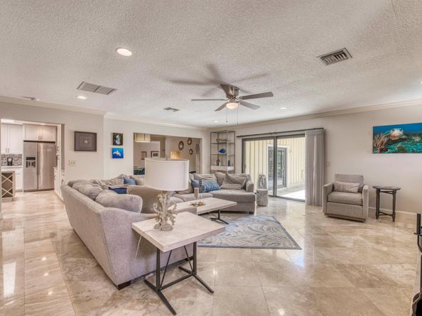1 Wycliff Road, Palm Beach Gardens FL 33418
