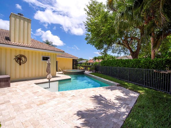 1 Wycliff Road, Palm Beach Gardens FL 33418
