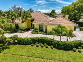 1 Wycliff Road, Palm Beach Gardens FL 33418