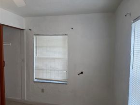 1735 NW 69th St, Miami FL 33147