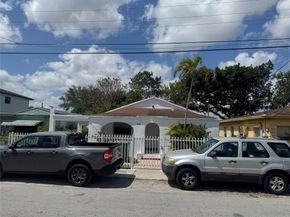 1735 NW 69th St, Miami FL 33147