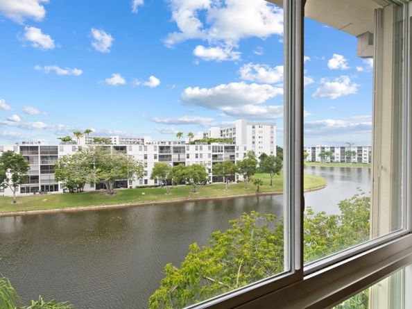 Undisclosed Address #FX-10500110, Pompano Beach FL 33069