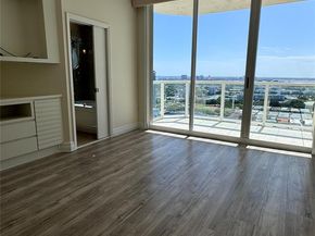 7330 Ocean Terrace LPHC, Miami Beach FL 33141