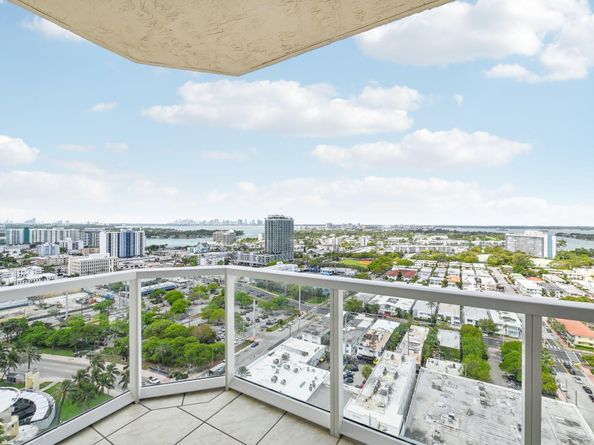 7330 Ocean Terrace LPHC, Miami Beach FL 33141