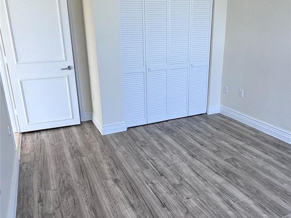 7330 Ocean Terrace LPHC, Miami Beach FL 33141
