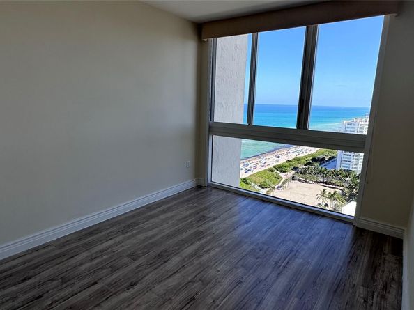 7330 Ocean Terrace LPHC, Miami Beach FL 33141