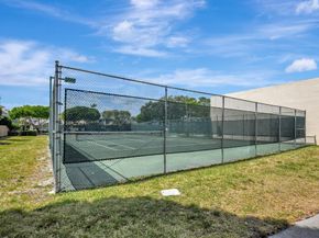 5043 Pointe Emerald Ln, Boca Raton FL 33486