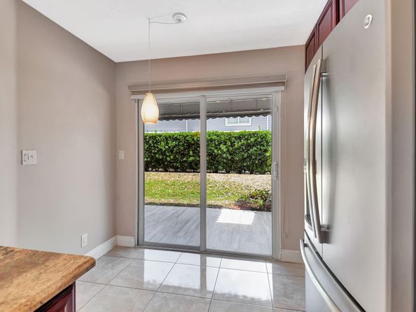 5043 Pointe Emerald Ln, Boca Raton FL 33486