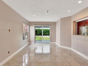 5043 Pointe Emerald Ln, Boca Raton FL 33486
