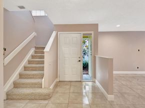 5043 Pointe Emerald Ln, Boca Raton FL 33486