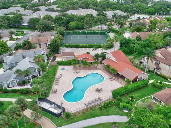 5043 Pointe Emerald Ln, Boca Raton FL 33486