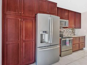 5043 Pointe Emerald Ln, Boca Raton FL 33486