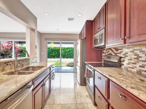 5043 Pointe Emerald Ln, Boca Raton FL 33486