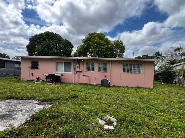 1804 NW 18th Ct, Fort Lauderdale FL 33311