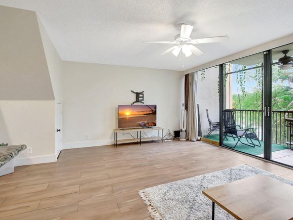 2821 SW 87th Ave 811, Davie FL 33328
