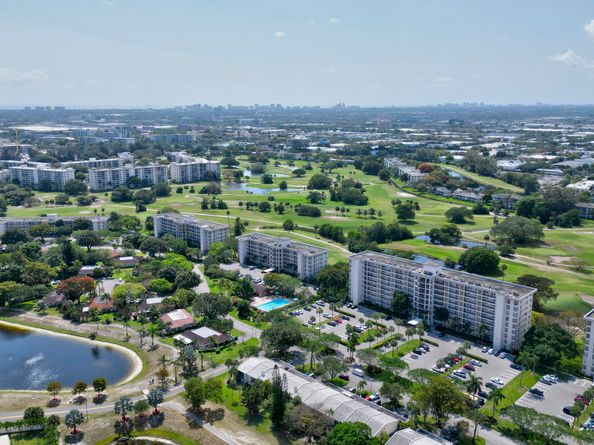 3050 N Palm Aire Drive 505, Pompano Beach FL 33069